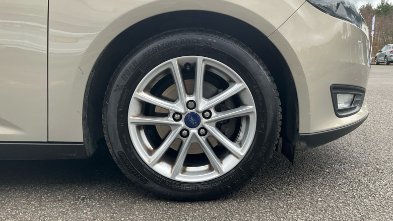 Ford Focus 1.0 EcoBoost Zetec 5dr Petrol Hatchback